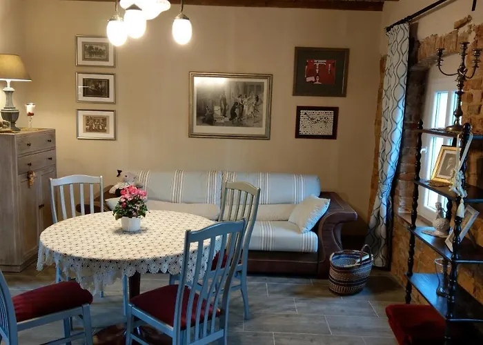 Przystanek Bajka W Puszczy Zielonce Nyaraló