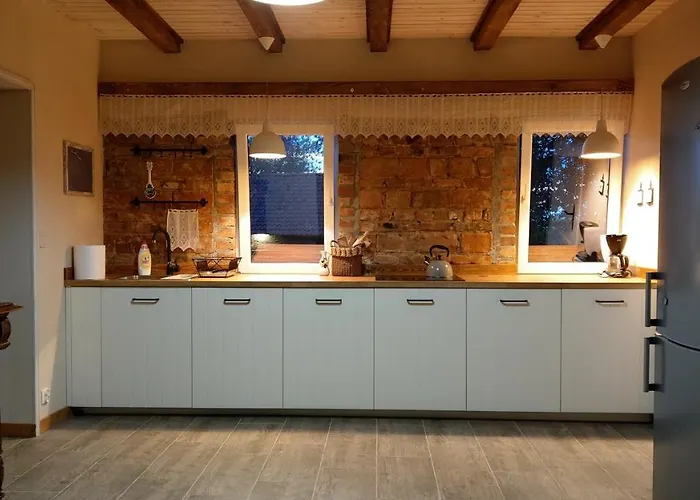 Przystanek Bajka W Puszczy Zielonce * Dabrowka Koscielna